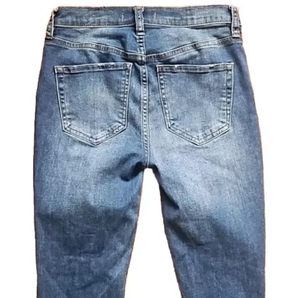 Free People Hi-rise Distressed Freyed Hem Cropped Jeans Medium Wash 26 EUC - Picture 7 of 10